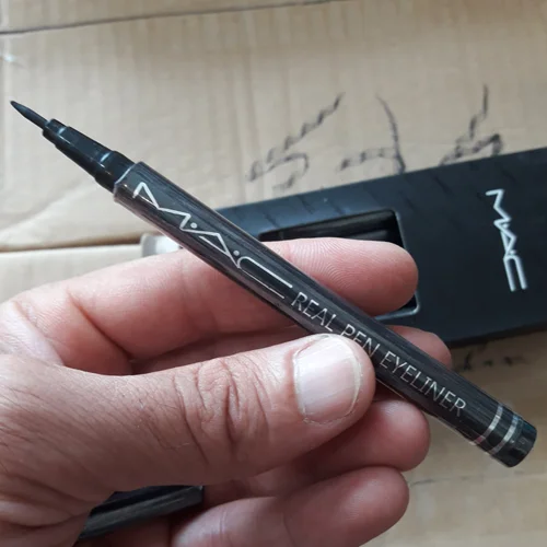 خط چشم ماژیکی مک