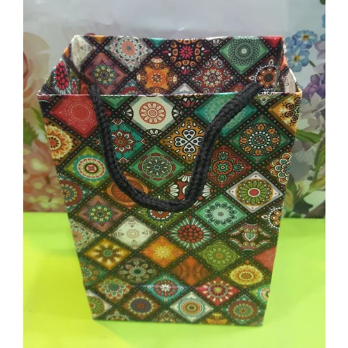 ساک دستی کاغذی کوچیک ، طرح فرش